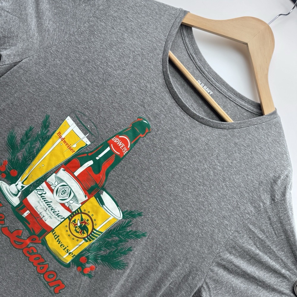 Men's Old Navy Budweiser Christmas Tee Size XL Adult Women's Gender Neutral
